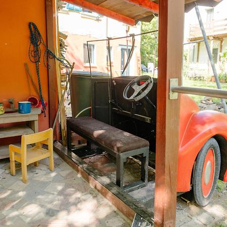 The Upholstery Tinyhouse Deluxe Eco Chalet Kreativ Citynah 켐니츠 외부 사진