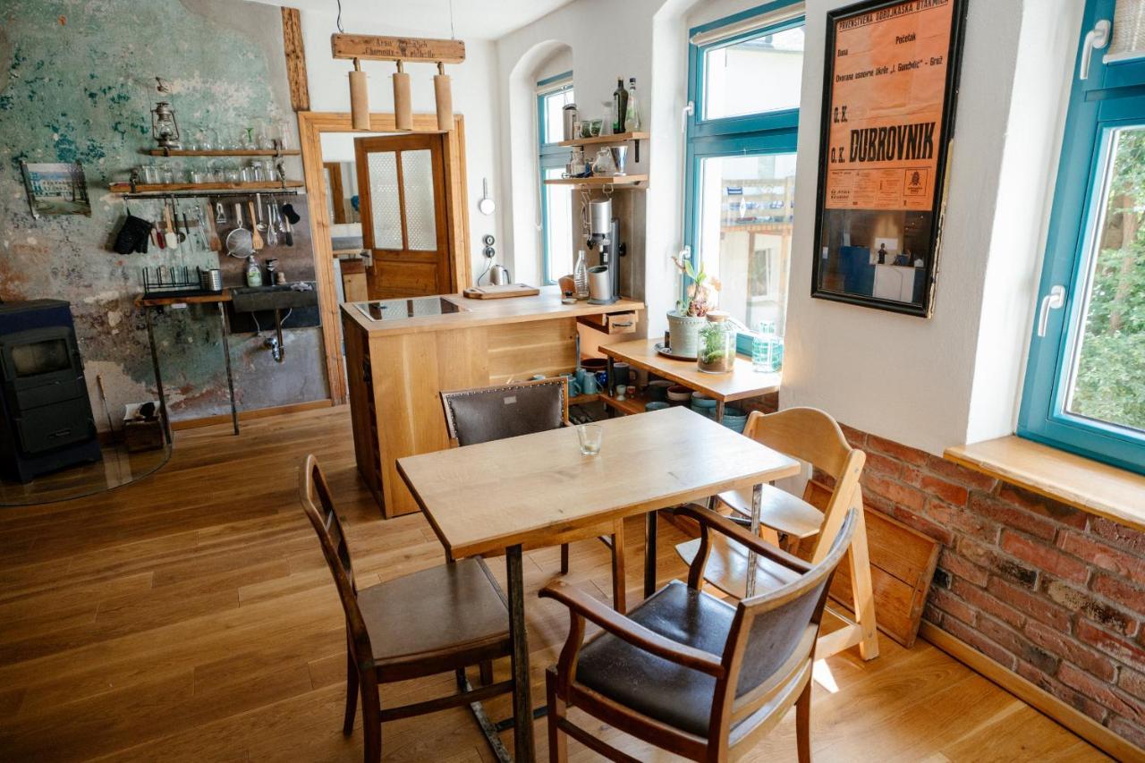 The Upholstery Tinyhouse Deluxe Eco Chalet Kreativ Citynah 켐니츠 외부 사진