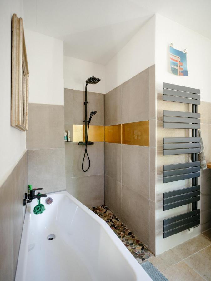 The Upholstery Tinyhouse Deluxe Eco Chalet Kreativ Citynah 켐니츠 외부 사진