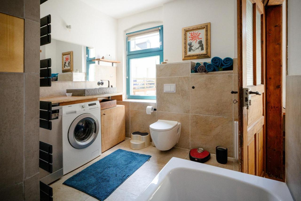 The Upholstery Tinyhouse Deluxe Eco Chalet Kreativ Citynah 켐니츠 외부 사진