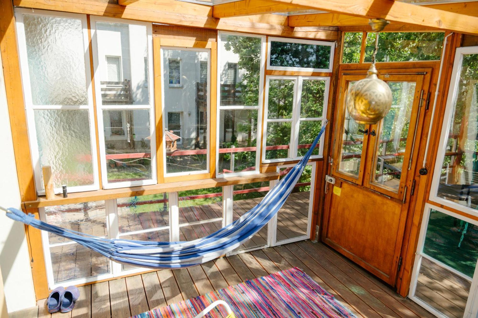 The Upholstery Tinyhouse Deluxe Eco Chalet Kreativ Citynah 켐니츠 외부 사진