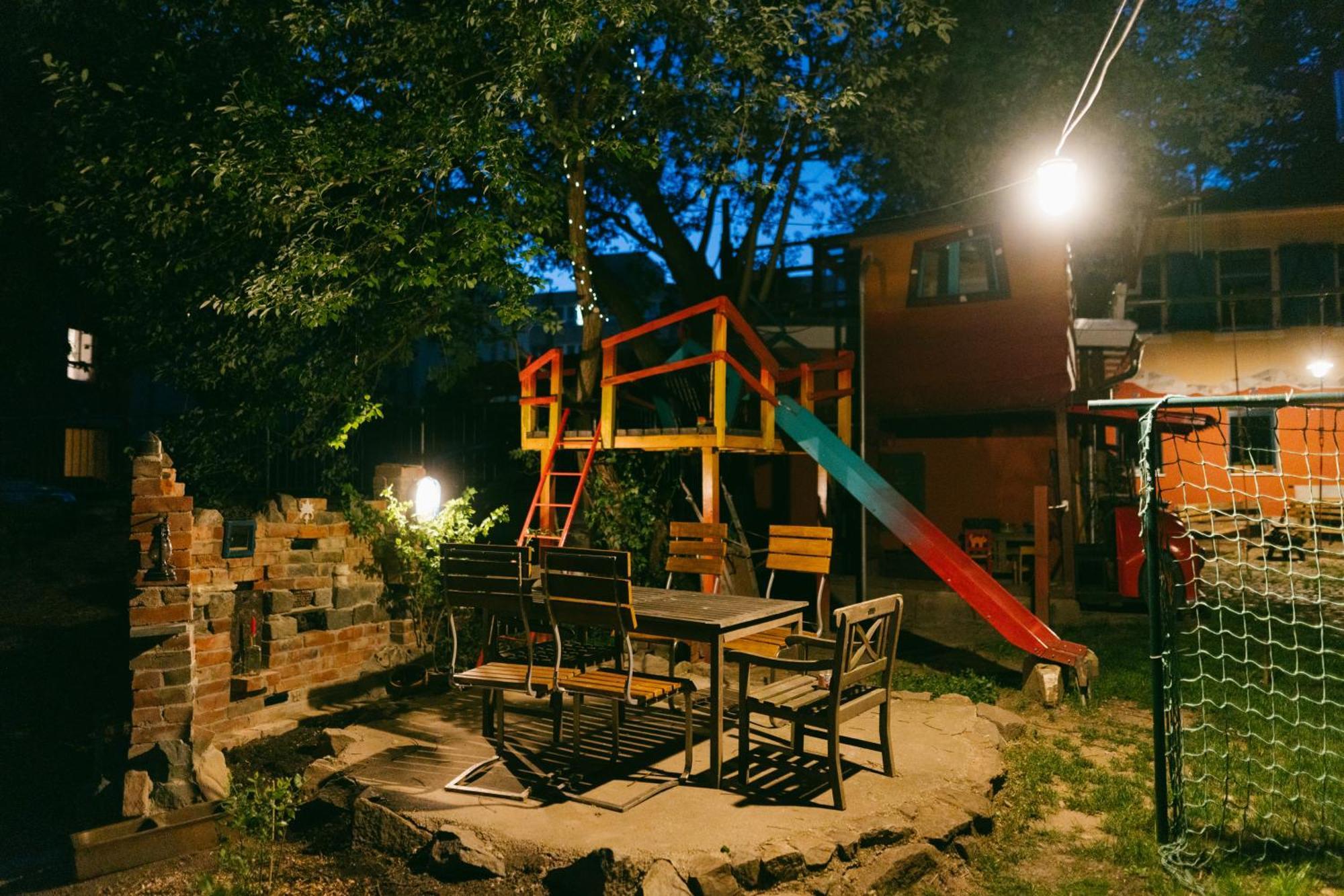 The Upholstery Tinyhouse Deluxe Eco Chalet Kreativ Citynah 켐니츠 외부 사진