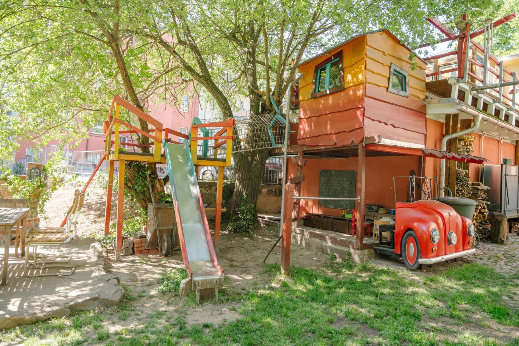 The Upholstery Tinyhouse Deluxe Eco Chalet Kreativ Citynah 켐니츠 외부 사진